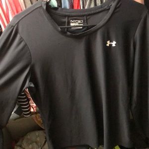 Long sleeve under armour shirt.